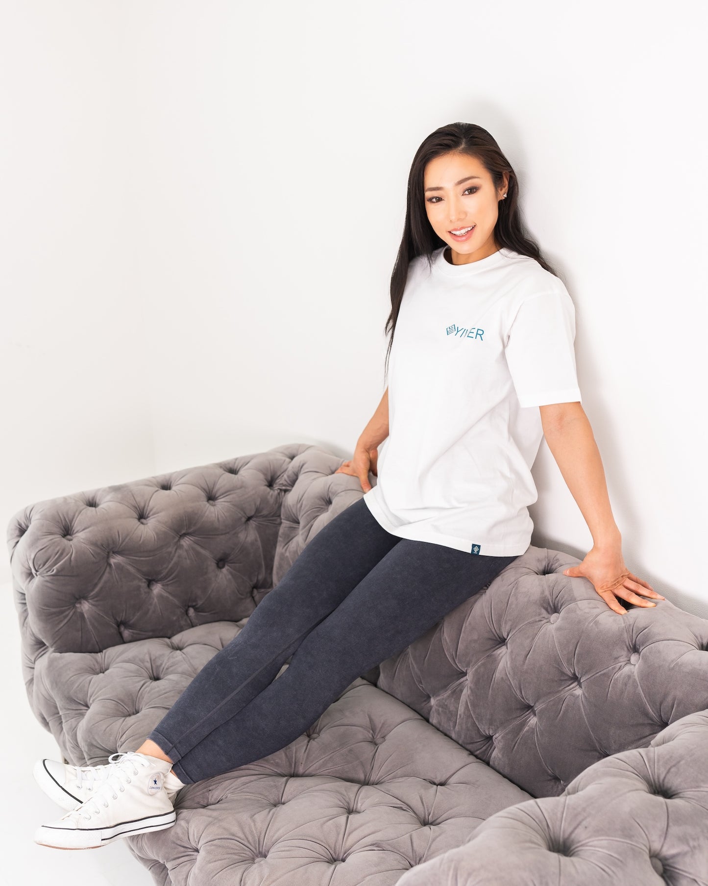 ”YUME SIGNATURE TEE”