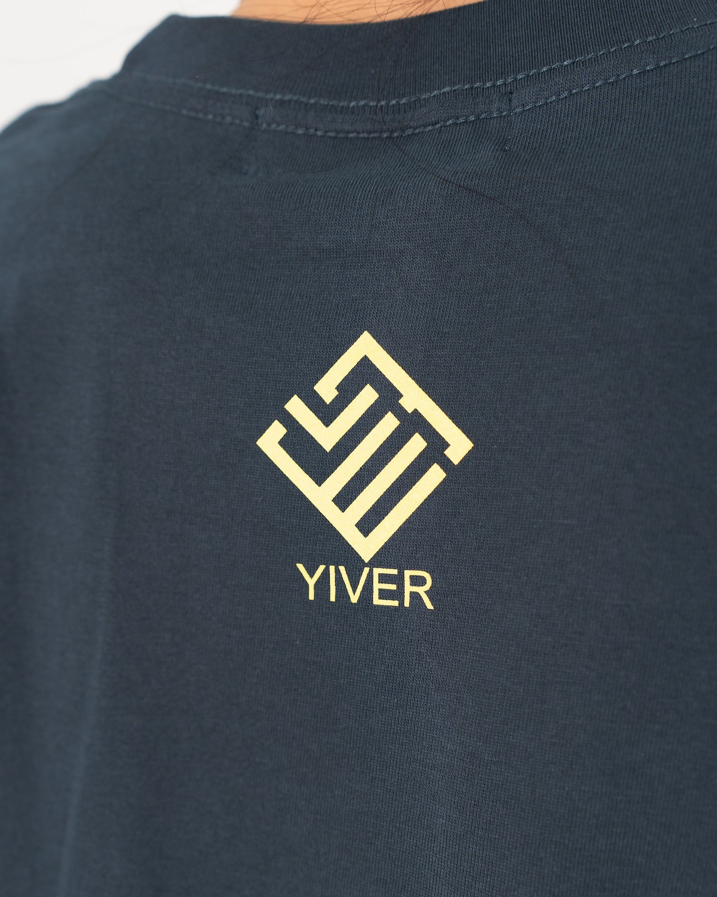 ”YUME SIGNATURE TEE”