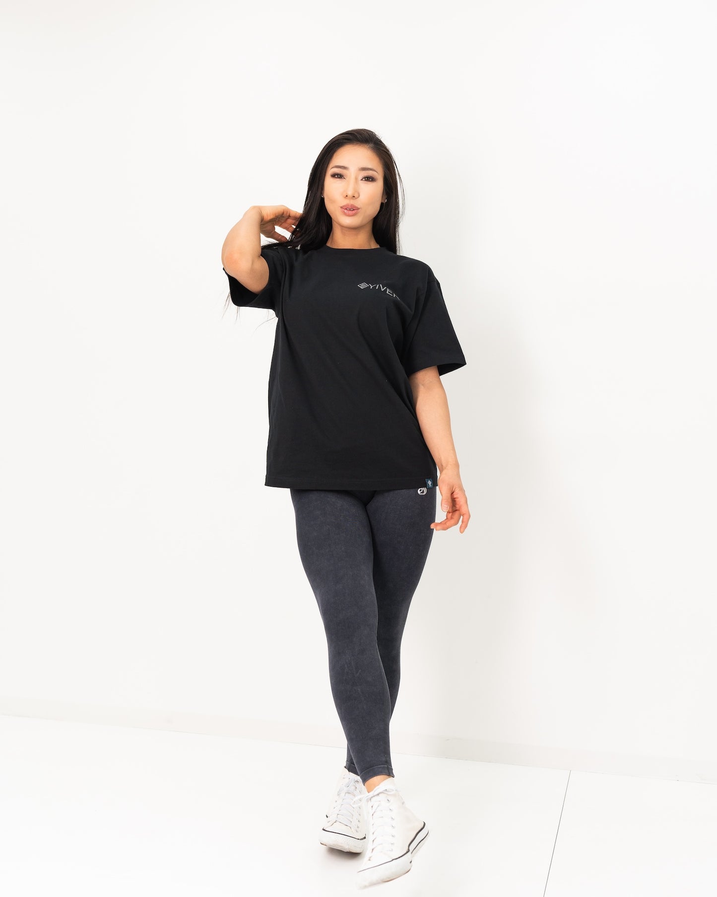 ”YUME SIGNATURE TEE”